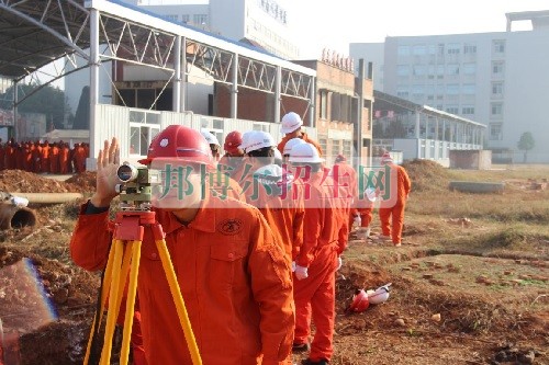 成都男生可以讀建筑工程技術(shù)嗎