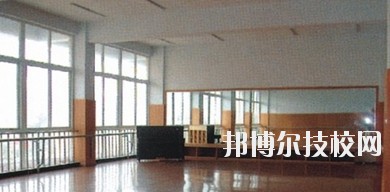 四川現(xiàn)代藝術(shù)學(xué)校2020年報(bào)名條件、招生要求、招生對象