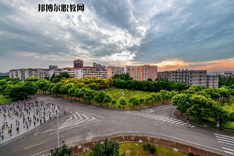 江蘇建筑職業(yè)技術(shù)學(xué)院怎么樣、好不好