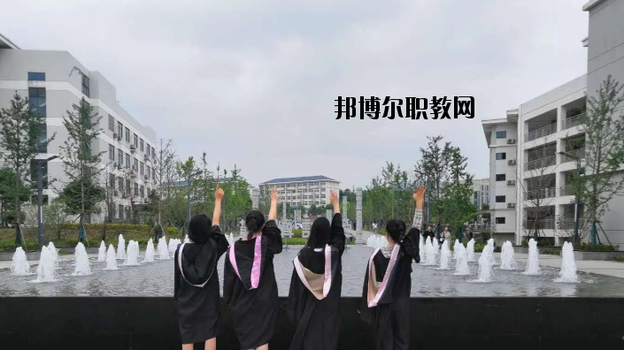 江蘇建康職業(yè)學(xué)院2020年招生辦聯(lián)系電話