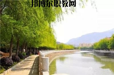 華坪縣職業(yè)高級中學網(wǎng)站網(wǎng)址