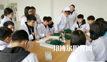 陜西2021年女生上衛(wèi)校學什么好