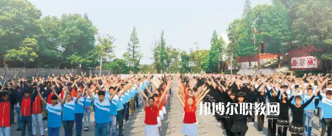 樂山市竹根職業(yè)中專學(xué)校2022年招生辦聯(lián)系電話